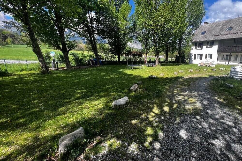 Photo of Outdoor in Saint-Jacques-en-Valgodemard