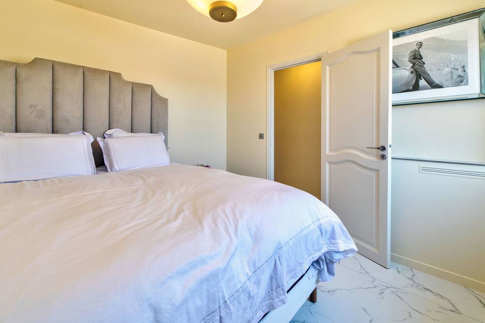 Photo of Bedroom in Villefranche-sur-Mer