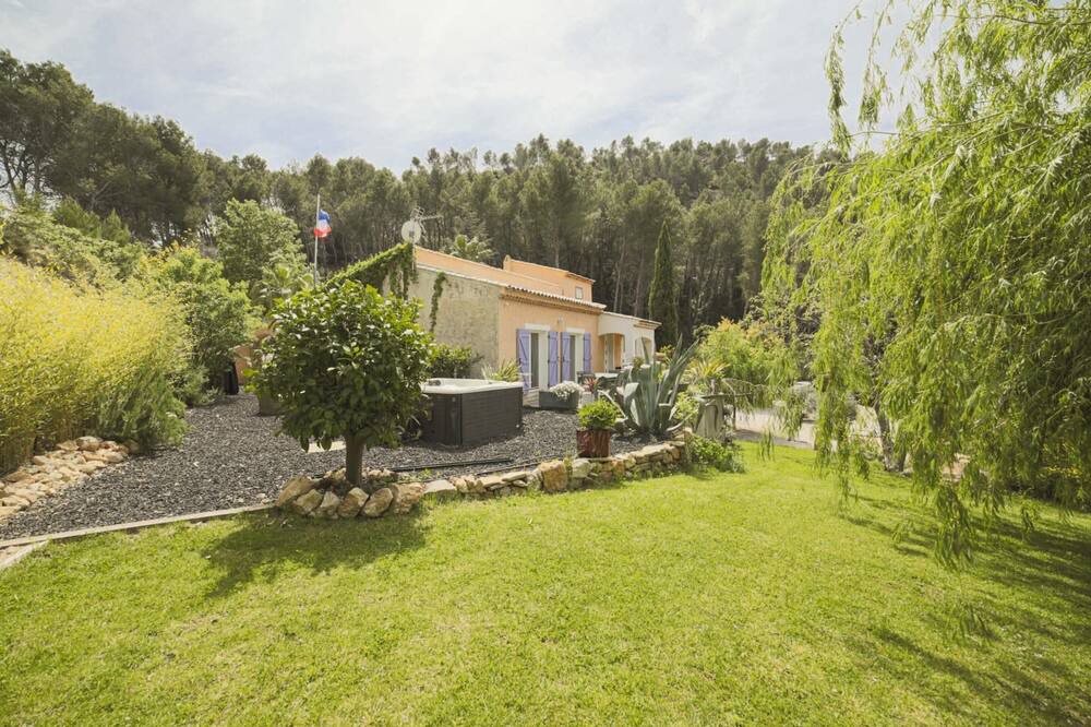Photo of Others in Aubagne