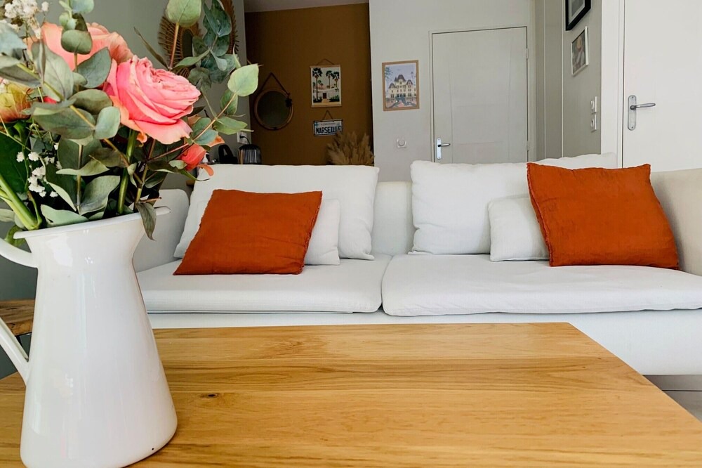 Photo of Livingroom in Jean Moulin - Marius Berliet