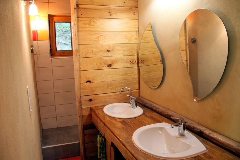 Photo of Bathroom in Pelvoux