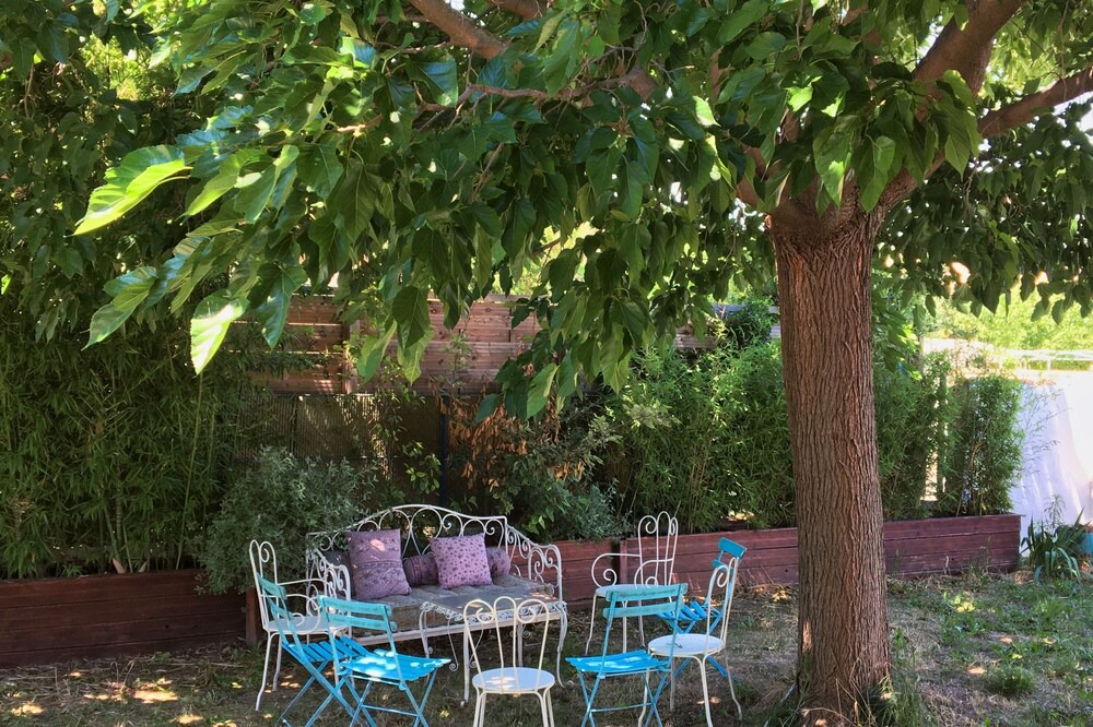 Photo of Outdoor in L'Isle-sur-la-Sorgue