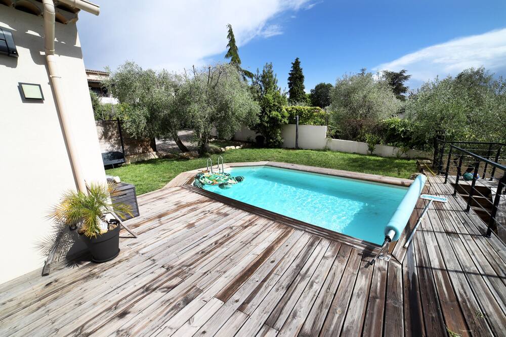 Photo of Outdoor in Saint-Jacques