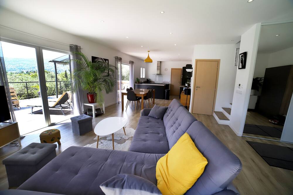 Photo of Livingroom in Saint-Jacques