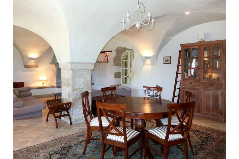 Photo of Kitchen in Maubec