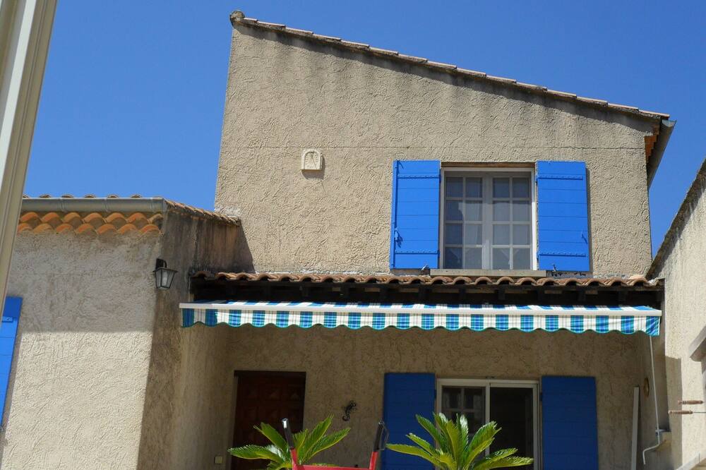 Photo of Outdoor in Maillane