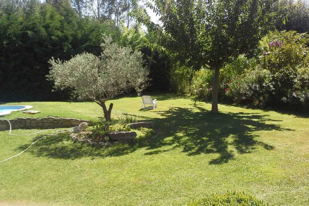 Photo of Outdoor in Robion