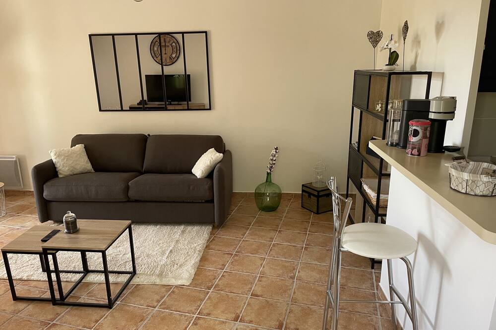 Photo of Livingroom in Goult