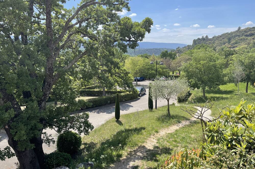Photo of Outdoor in Goult