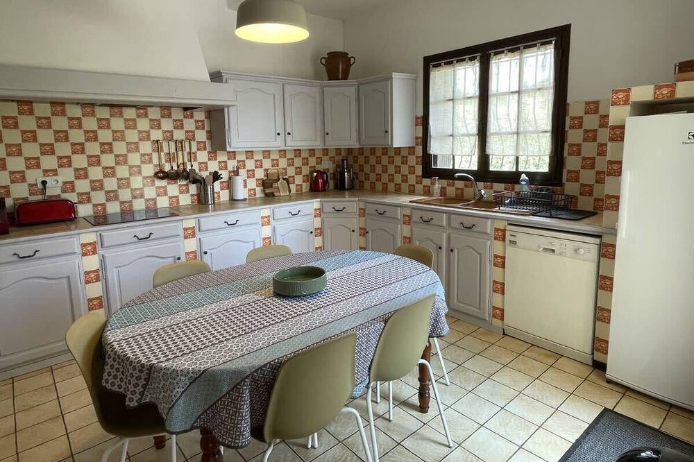Photo of Kitchen in Lambesc