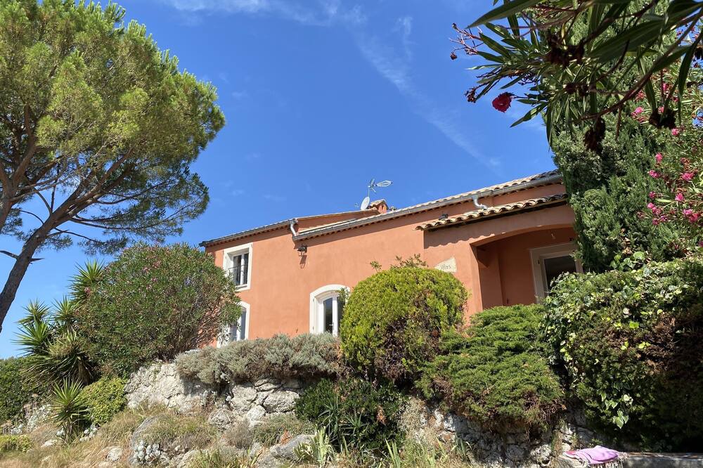 Photo of Outdoor in Saint-Jacques