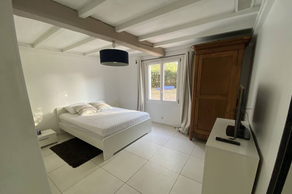 Photo of Bedroom in Saint-Jacques