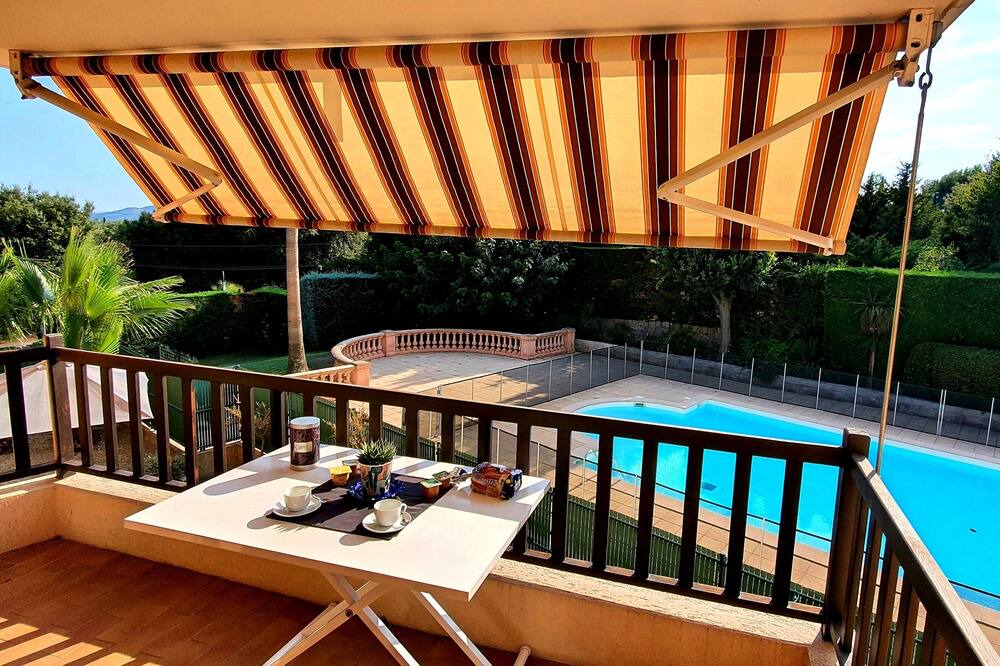 Photo of Patio Balcony in Saint-Jacques