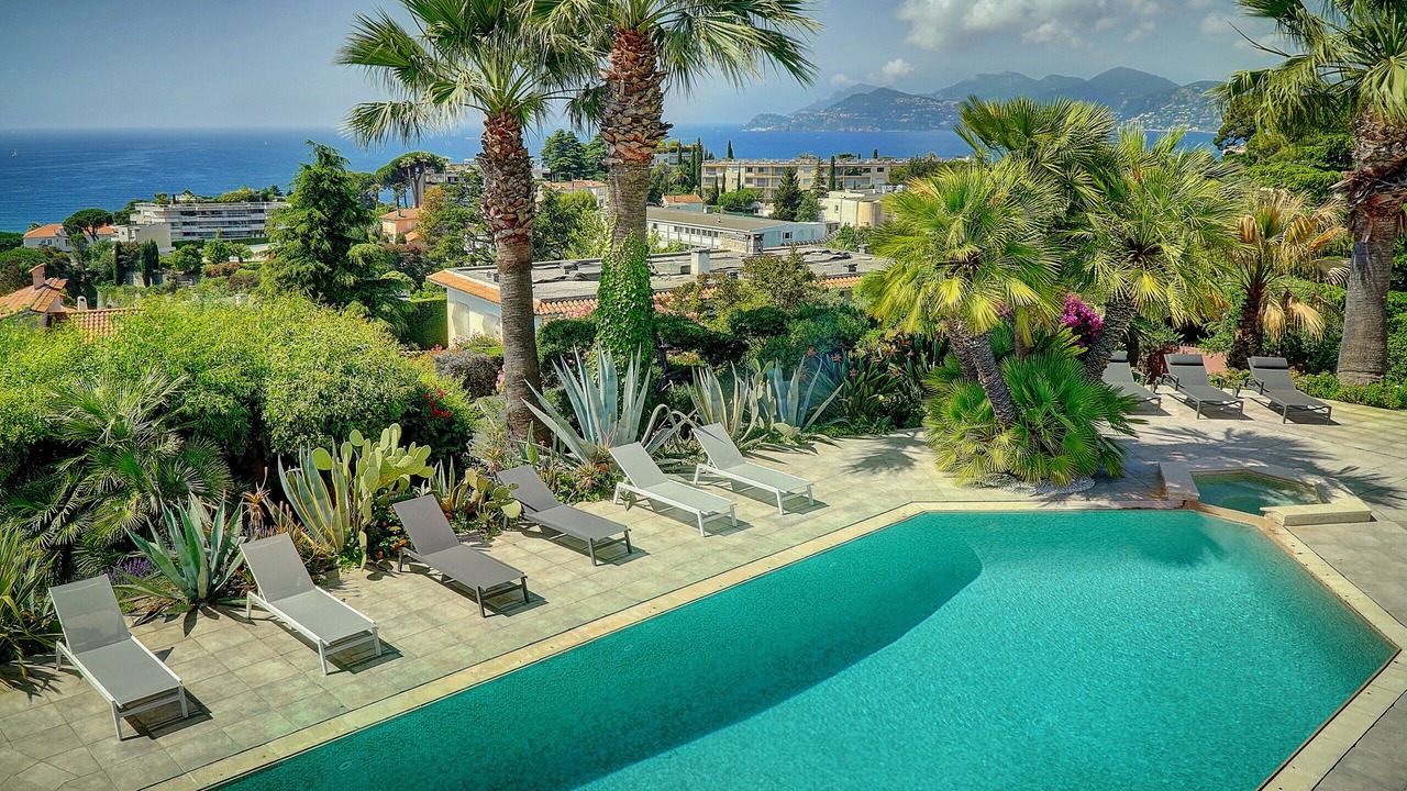 Photo of Outdoor in La Croix des Gardes
