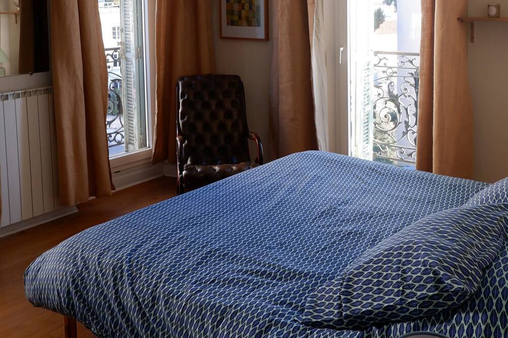 Photo of Bedroom in Perier