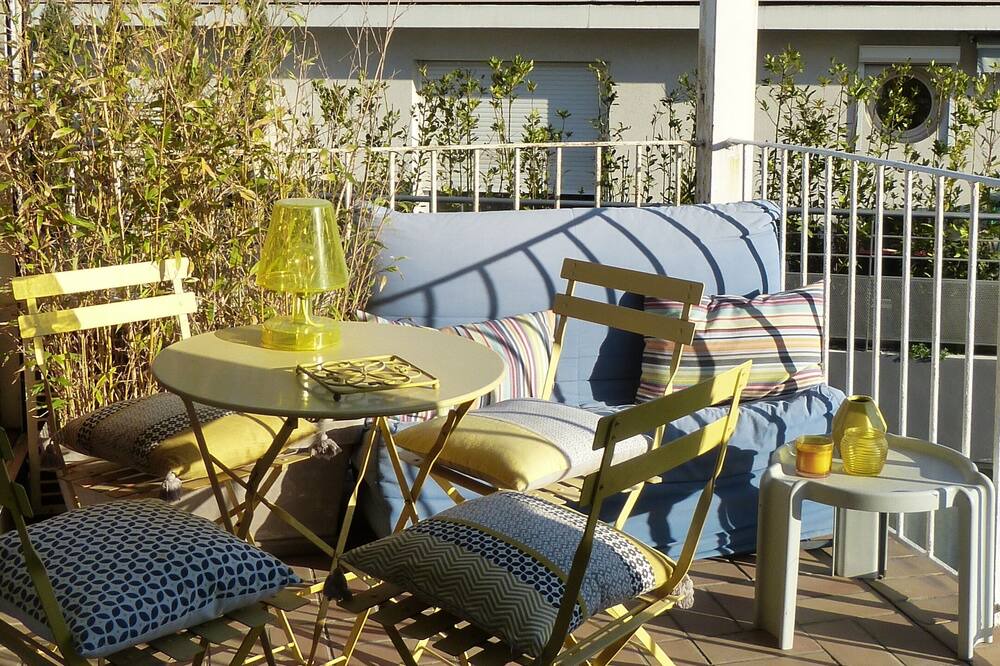 Photo of Patio Balcony in Perier