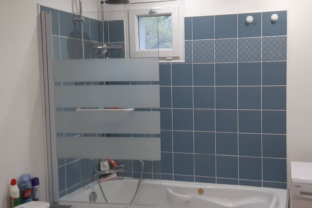 Photo of Bathroom in Les Maillans