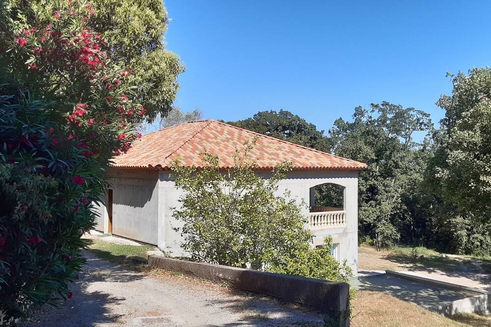 Photo of Outdoor in Les Maillans