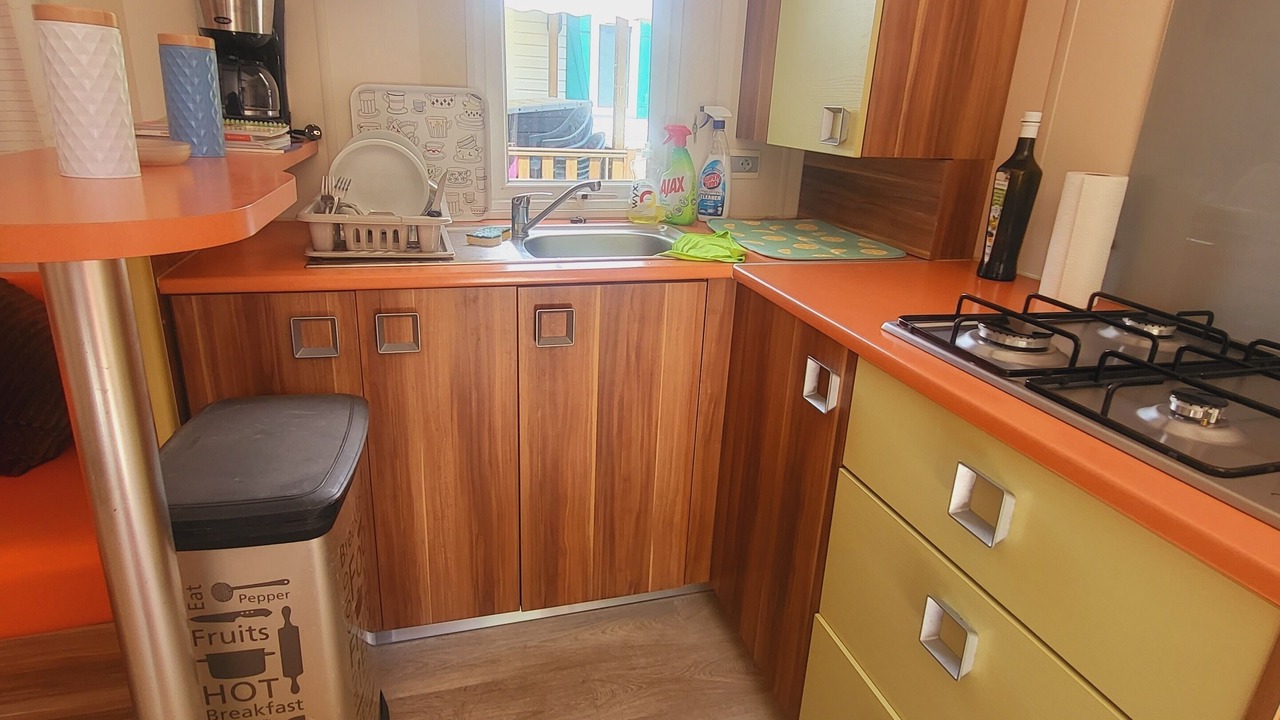 Photo of Kitchen in La Roque-d'Antheron