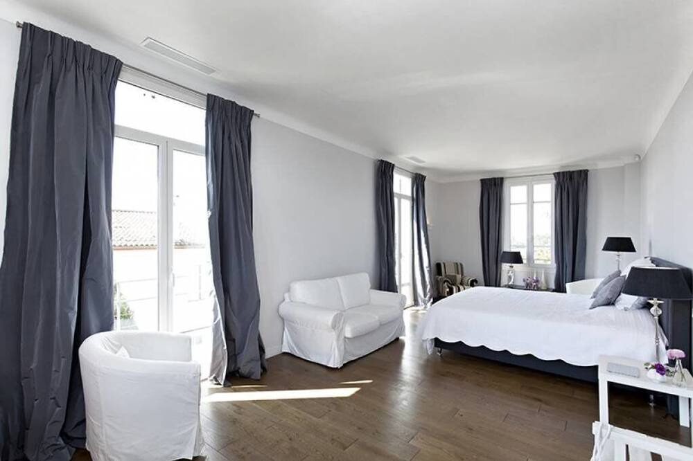 Photo of Bedroom in California - Pezou