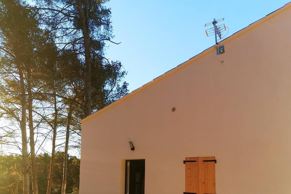 Photo of Outdoor in Saint-Marc-Jaumegarde