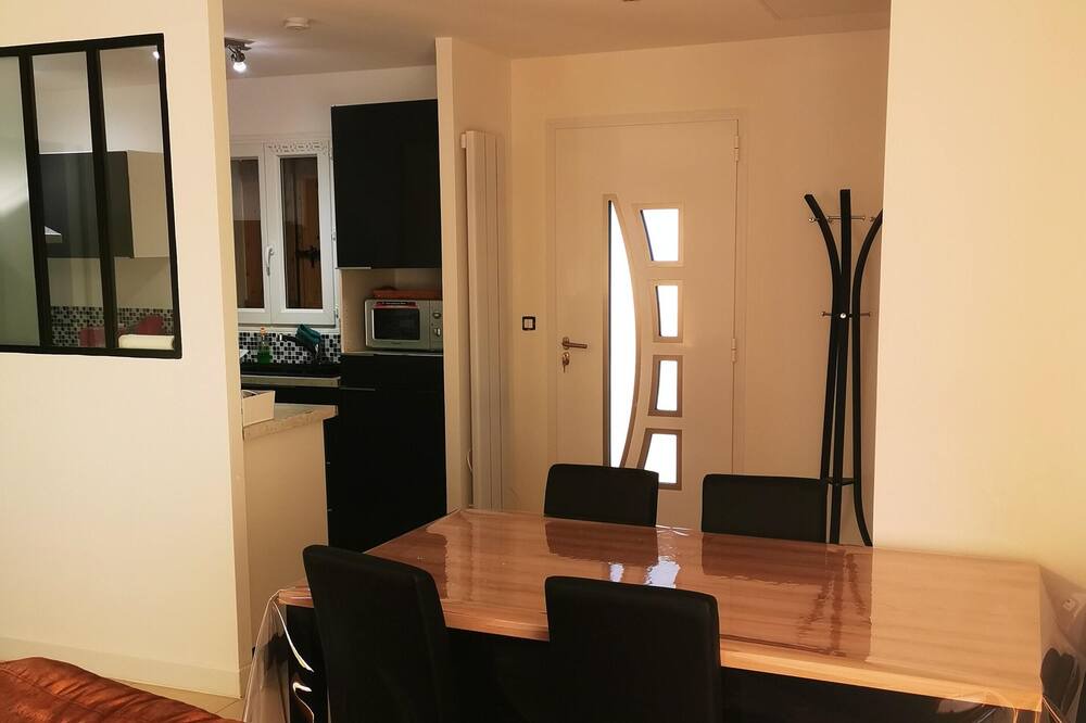 Photo of Kitchen in Saint-Marc-Jaumegarde