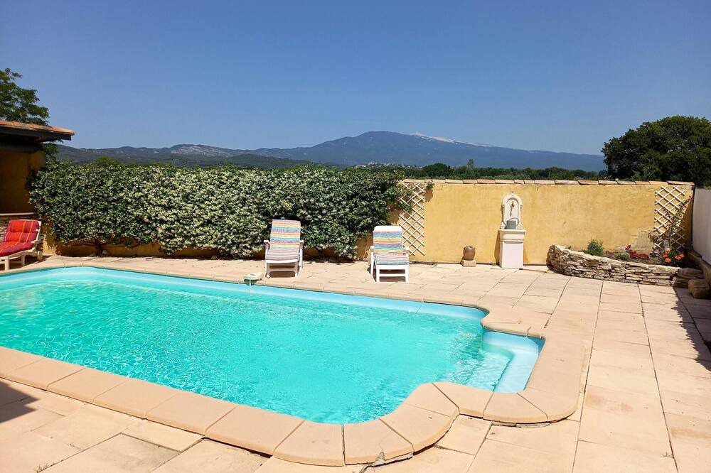 Photo of Outdoor in Caromb