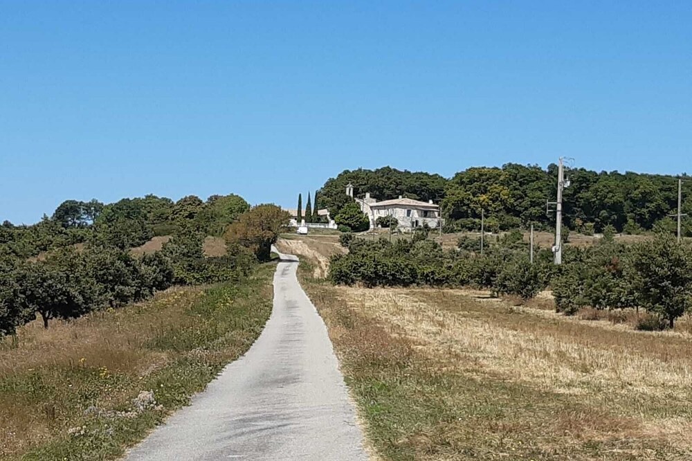 Photo of Outdoor in Colonzelle
