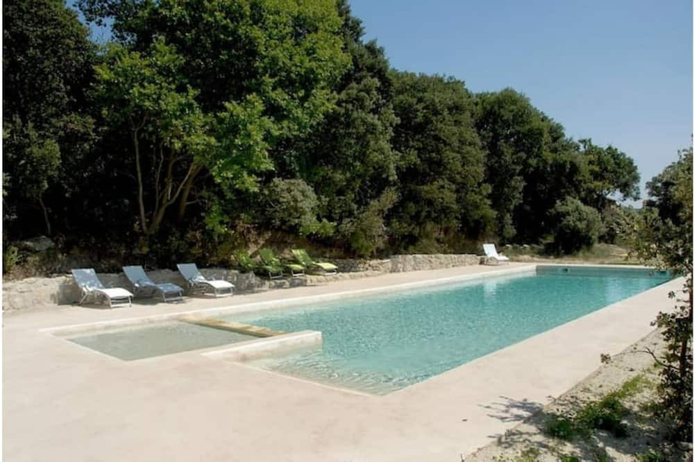 Photo of Outdoor in Aurons