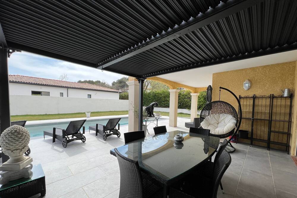 Photo of Patio Balcony in La Roque-d'Antheron