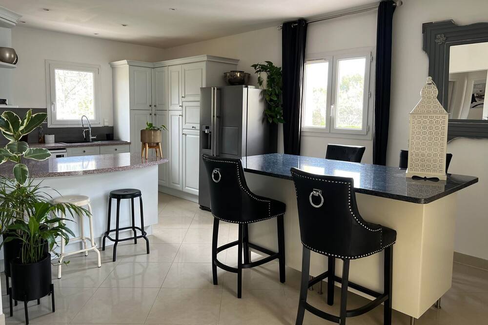 Photo of Kitchen in La Roque-d'Antheron