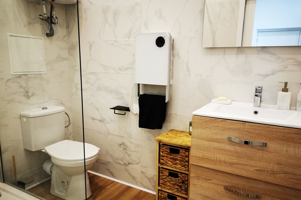 Photo of Bathroom in Baille
