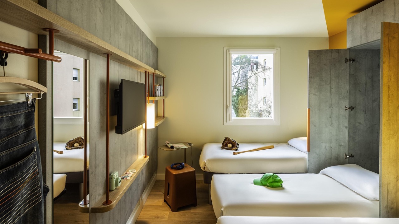 Photo of Bedroom in Hopitaux-Facultes