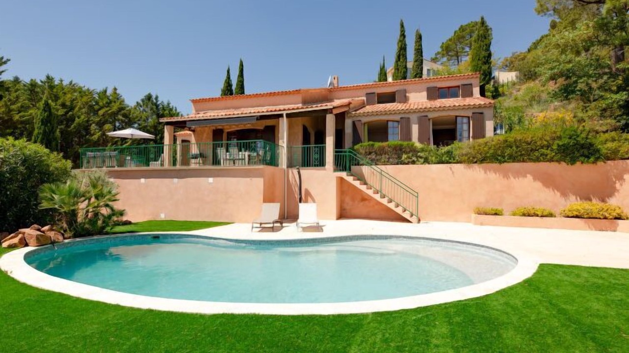 Photo of Outdoor in Espero-Pax