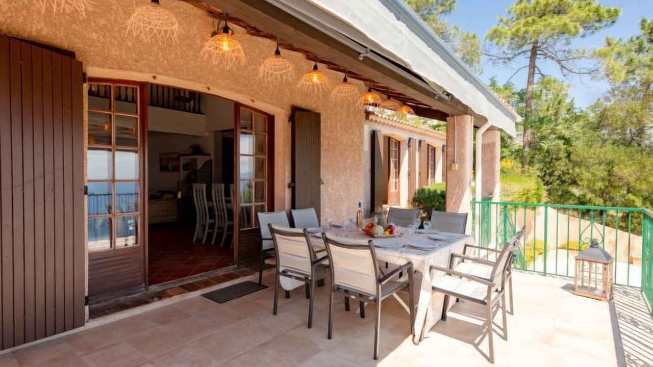 Photo of Outdoor in Espero-Pax