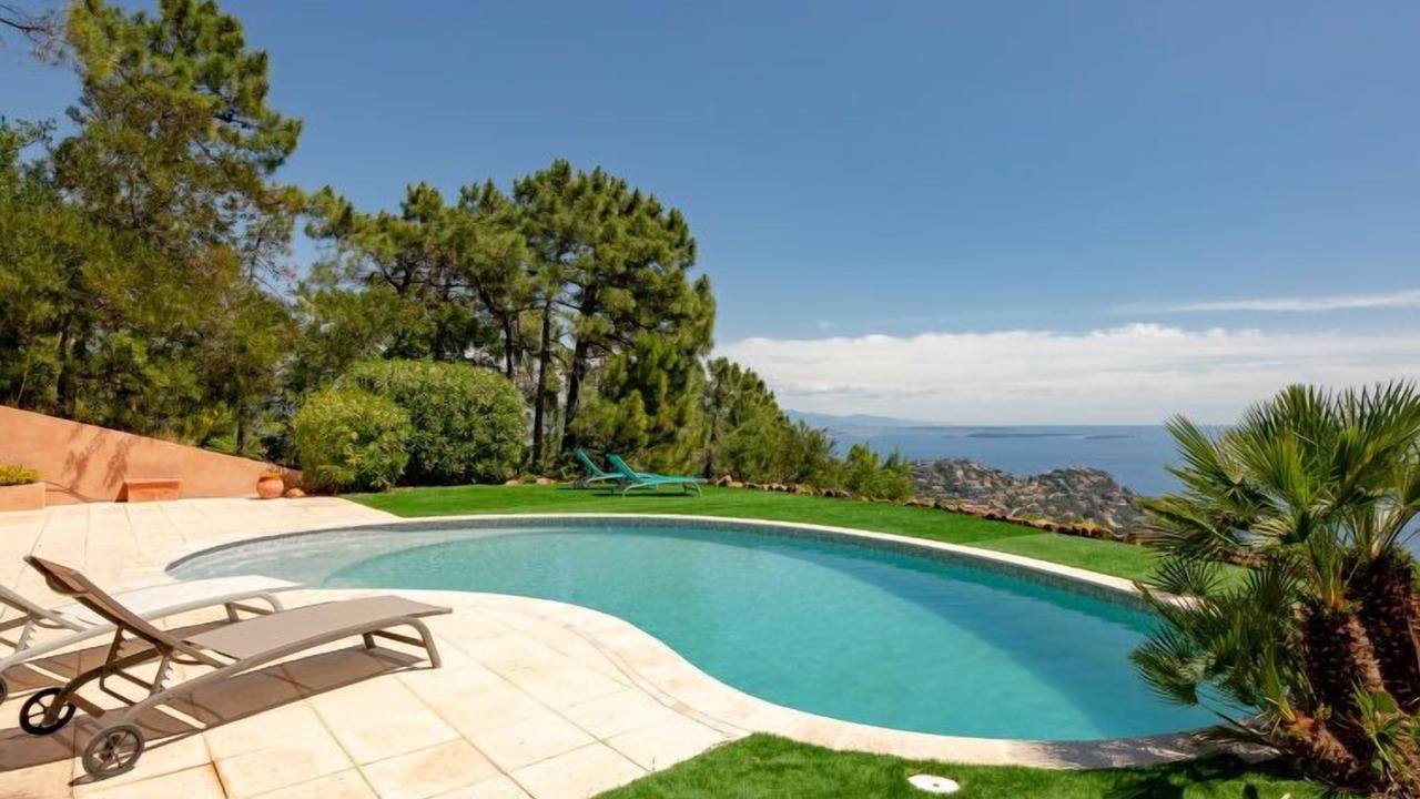 Photo of Outdoor in Espero-Pax
