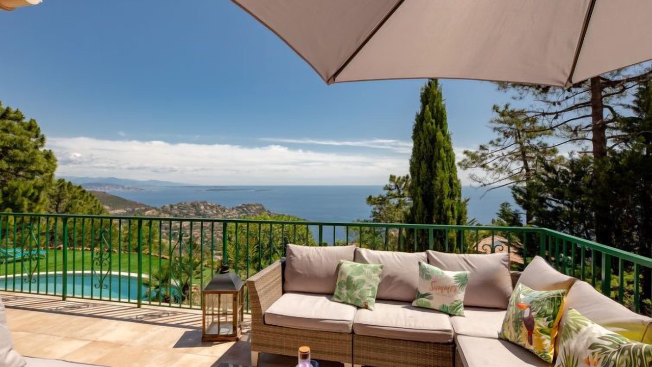 Photo of Outdoor in Espero-Pax