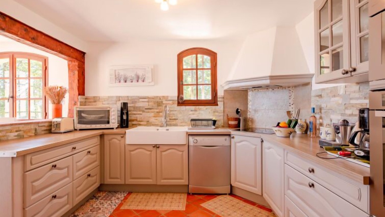 Photo of Kitchen in Espero-Pax