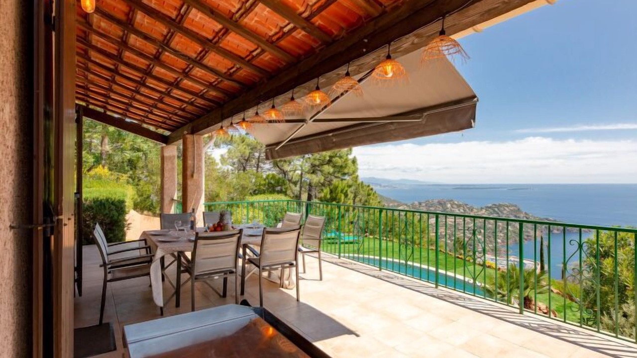 Photo of Patio Balcony in Espero-Pax