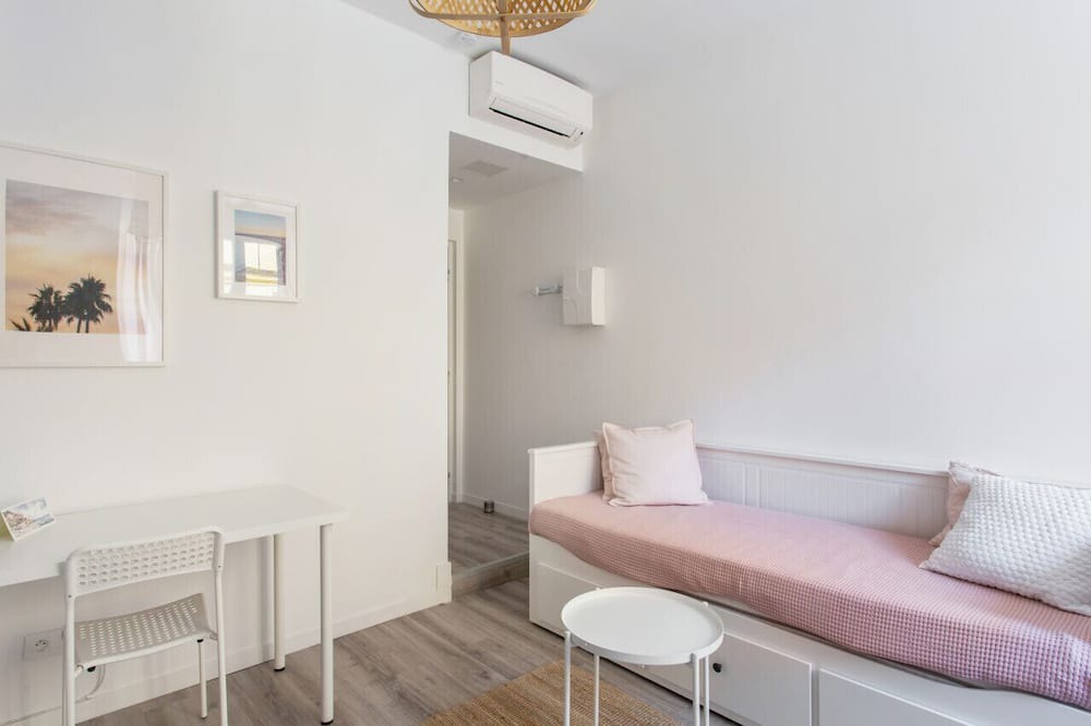 Photo of Livingroom in Lepante Quarter