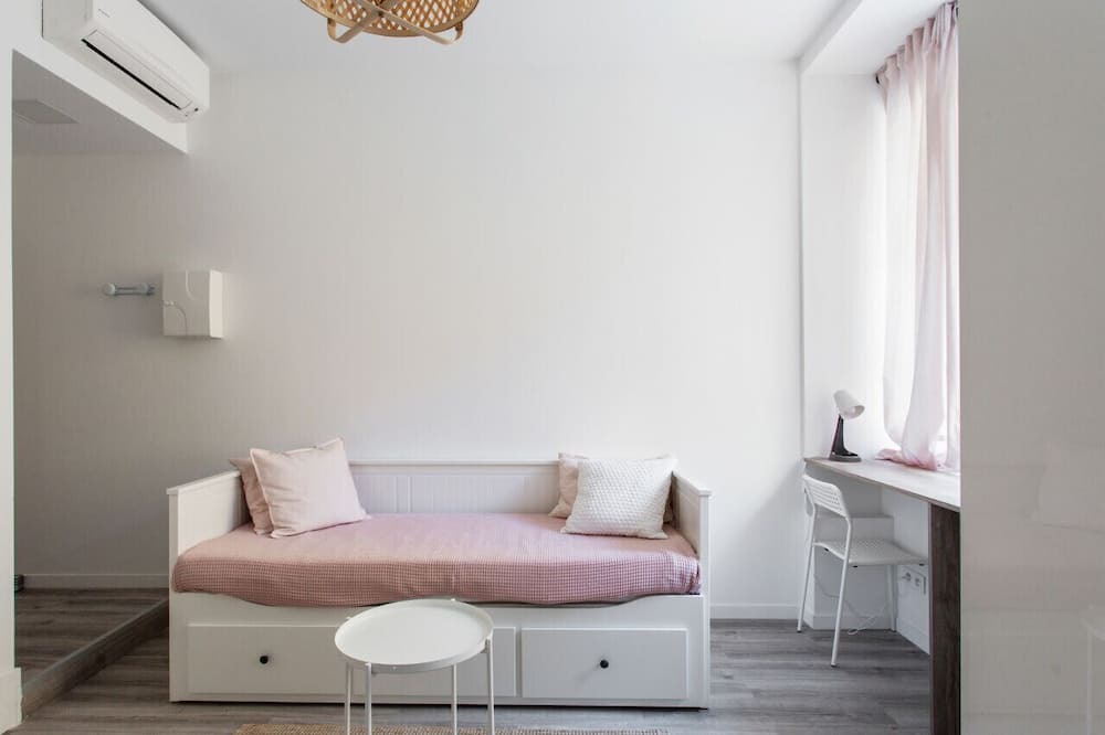 Photo of Livingroom in Lepante Quarter