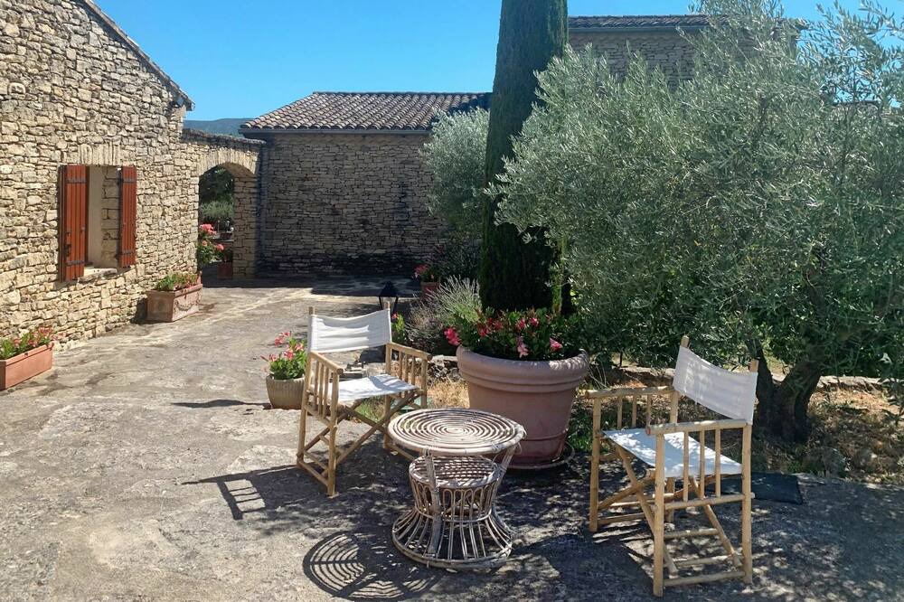 Photo of Outdoor in Gordes