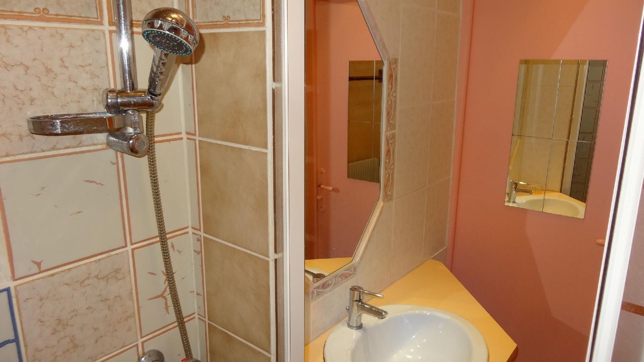 Photo of Bathroom in Saint-Paul-le-Jeune
