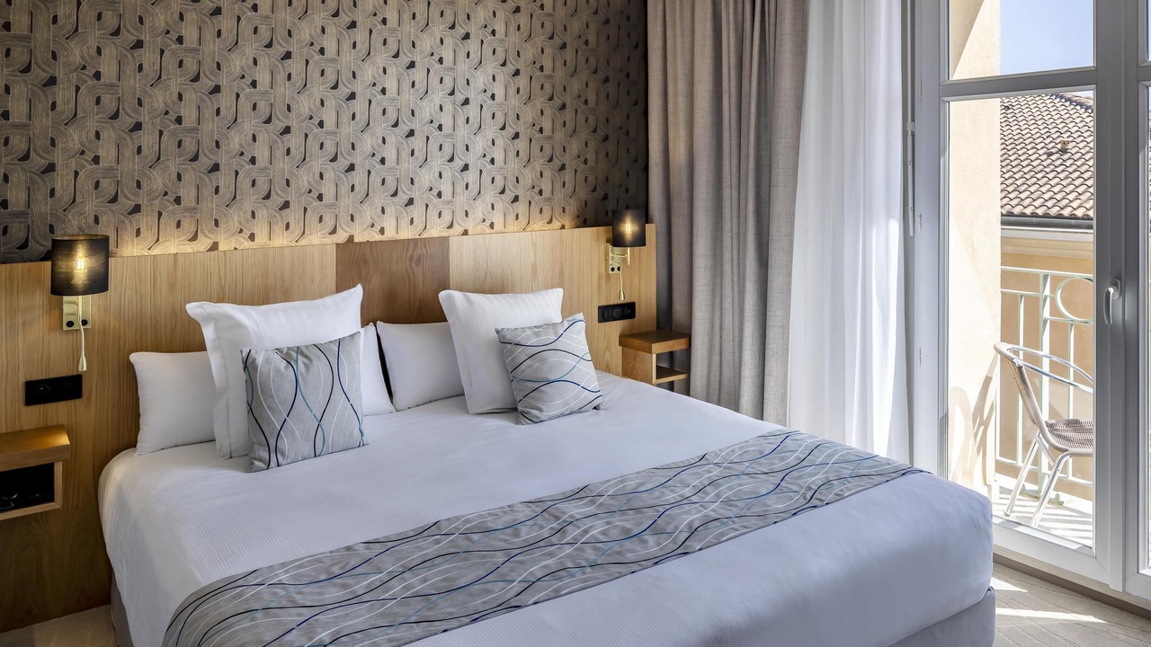 Photo of Bedroom in Sanary-sur-Mer