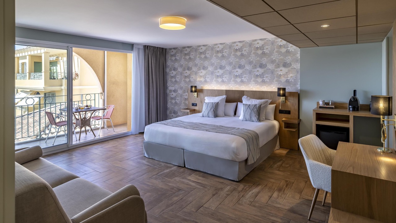 Photo of Bedroom in Sanary-sur-Mer