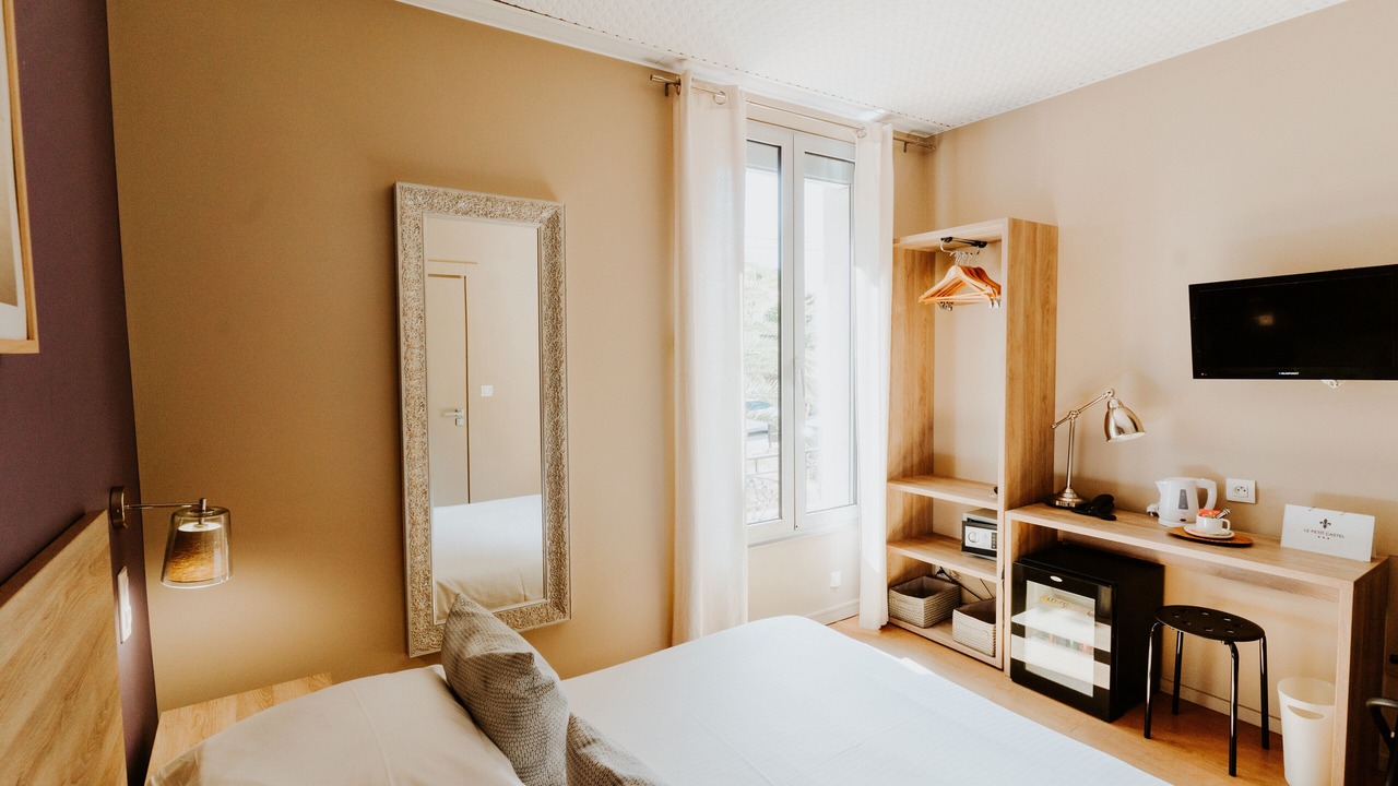 Photo of Bedroom in Cap-d'Antibes