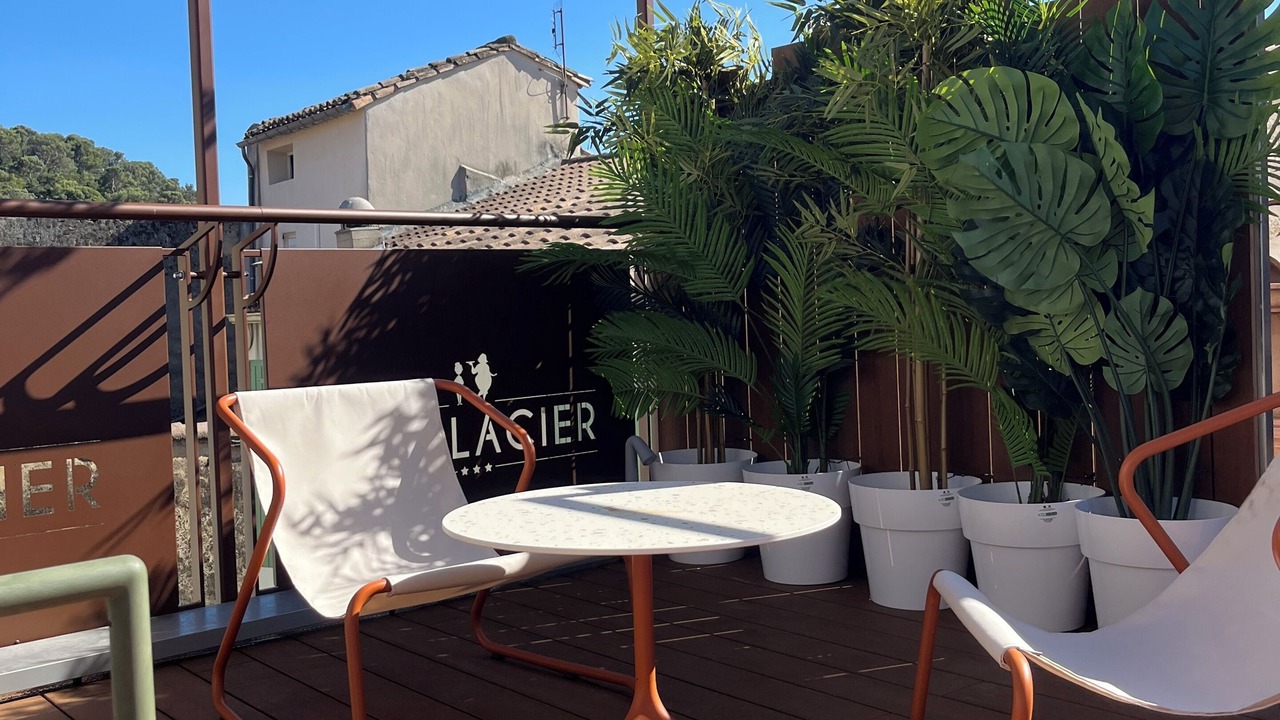 Photo of Outdoor in Orange