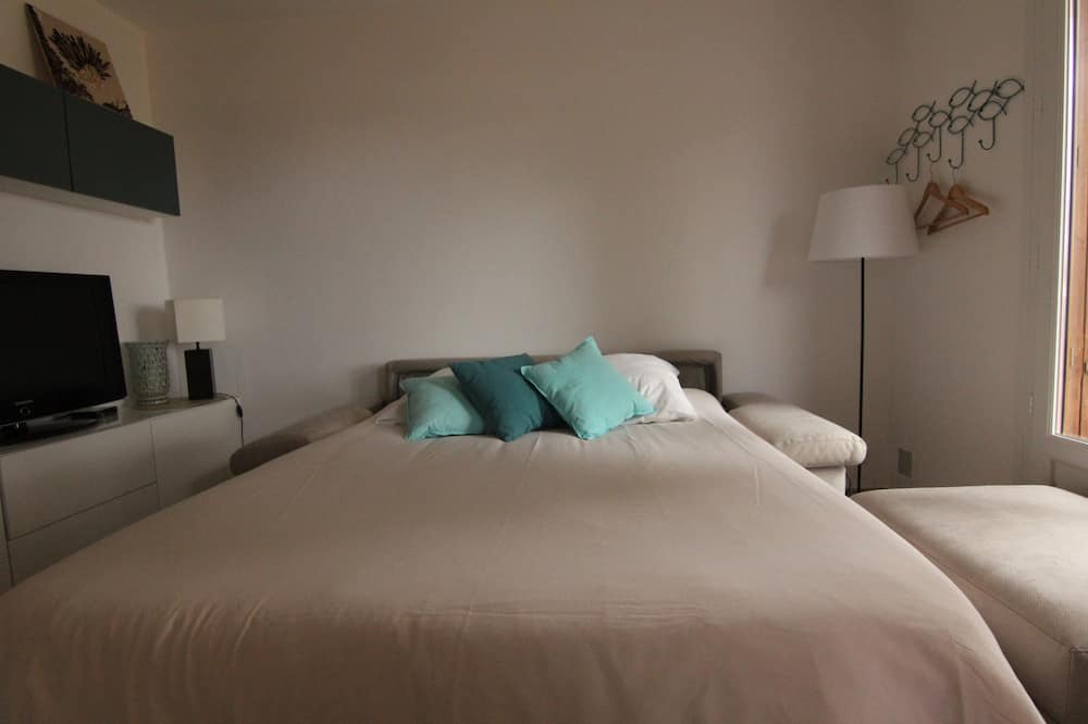 Photo of Bedroom in Sanary-sur-Mer