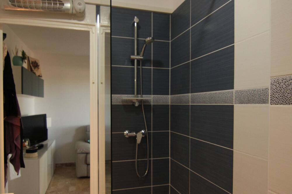 Photo of Bathroom in Sanary-sur-Mer
