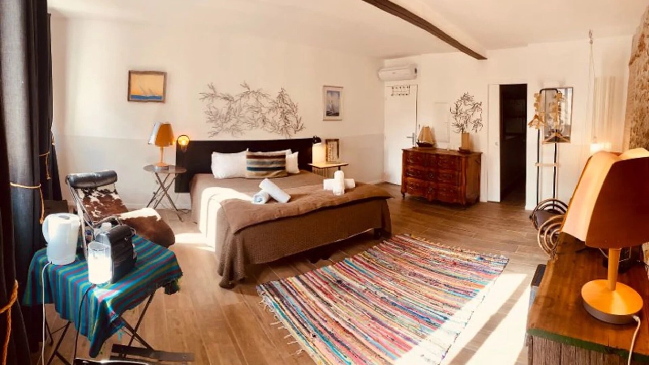 Photo of Bedroom in Sanary-sur-Mer